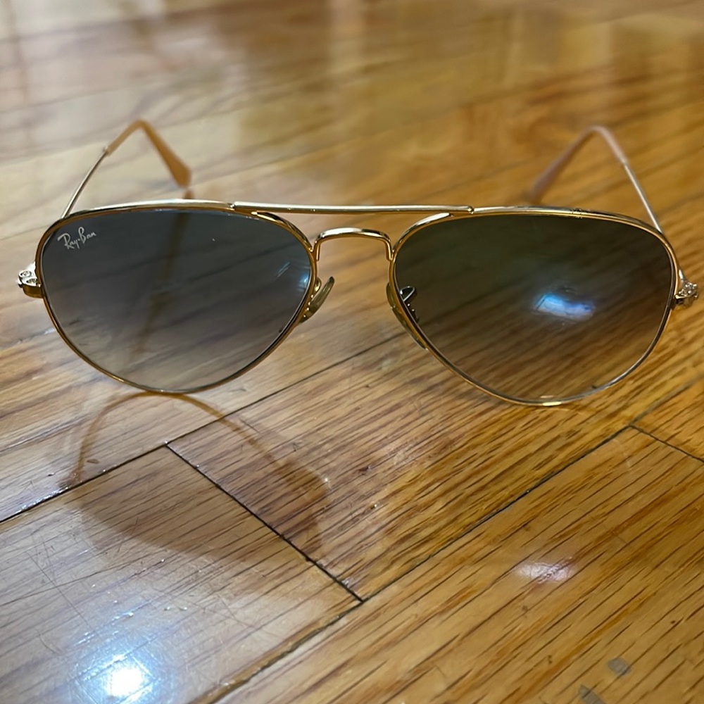 Ray-Ban Aviators - Picture 2 of 4